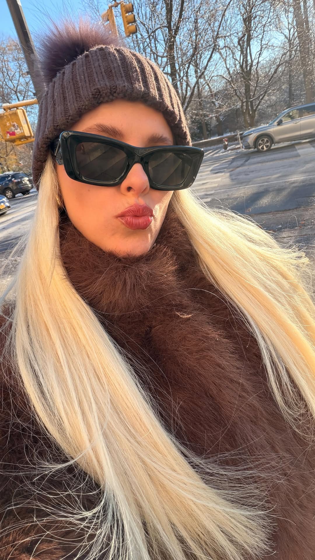 Post 4 by Julia on Instagram (video)