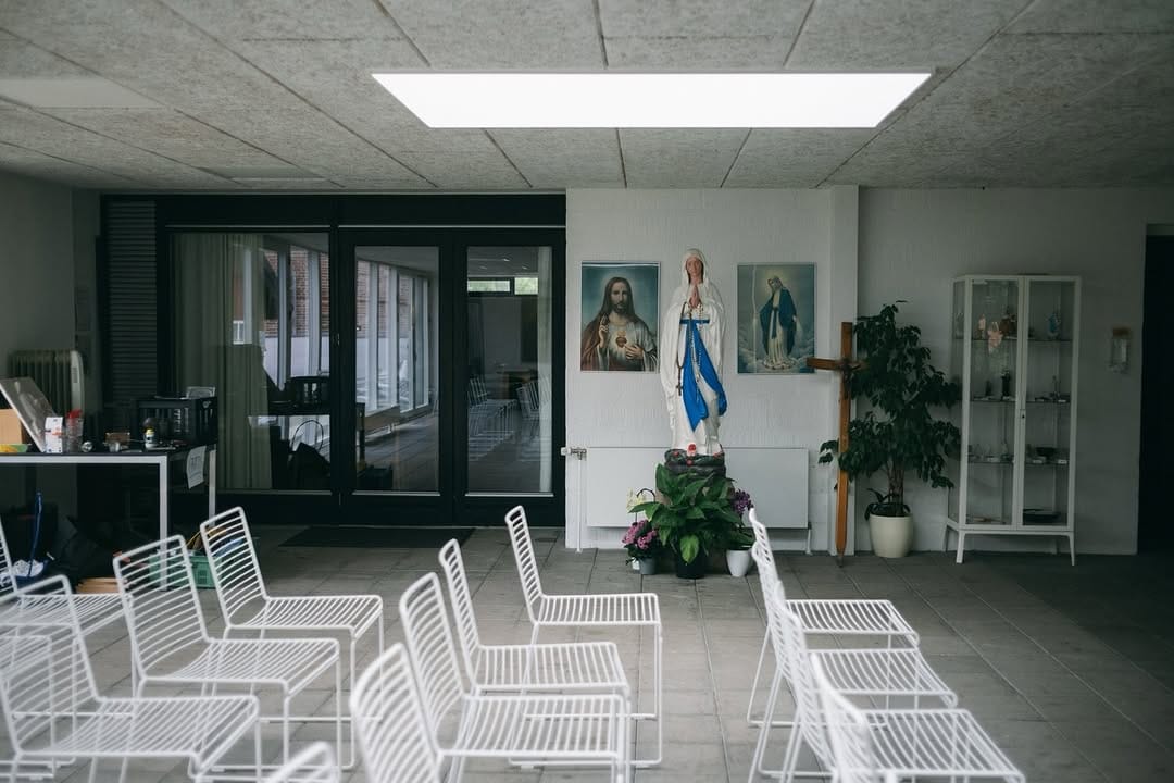 Post 5 by Karin Majoka | 𝕗𝕚𝕝𝕞 𝕡𝕙𝕠𝕥𝕠𝕘𝕣𝕒𝕡𝕙𝕖𝕣 on Instagram (image)