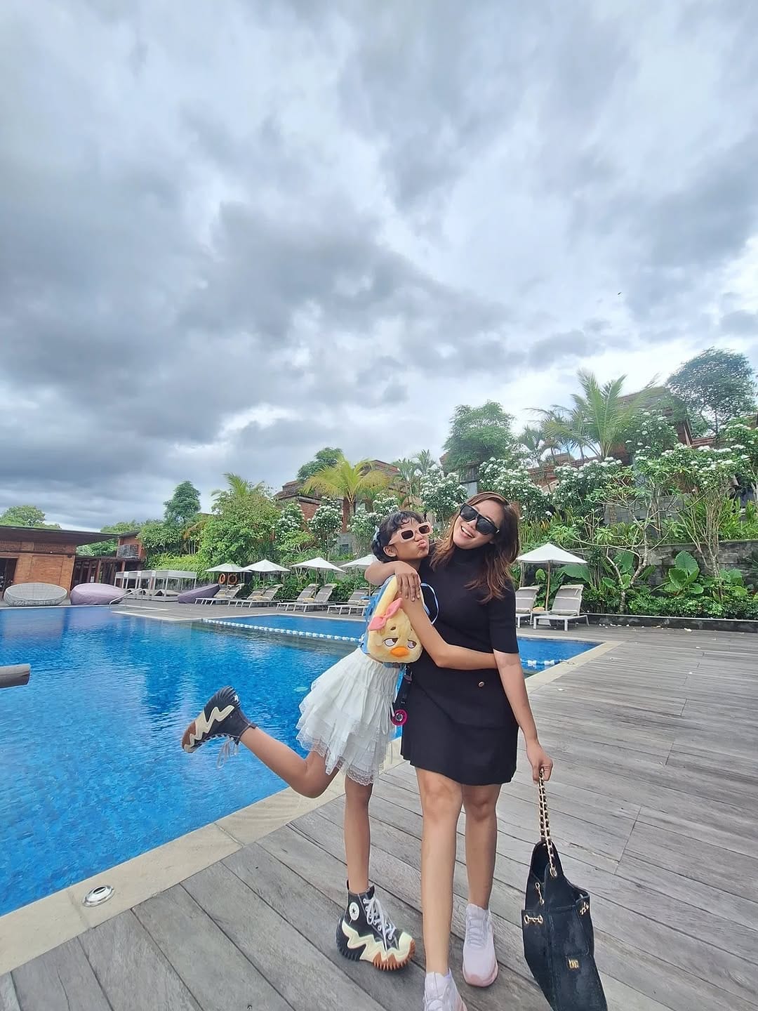 Post 7 by Deassy Permatasari on Instagram (carousel)