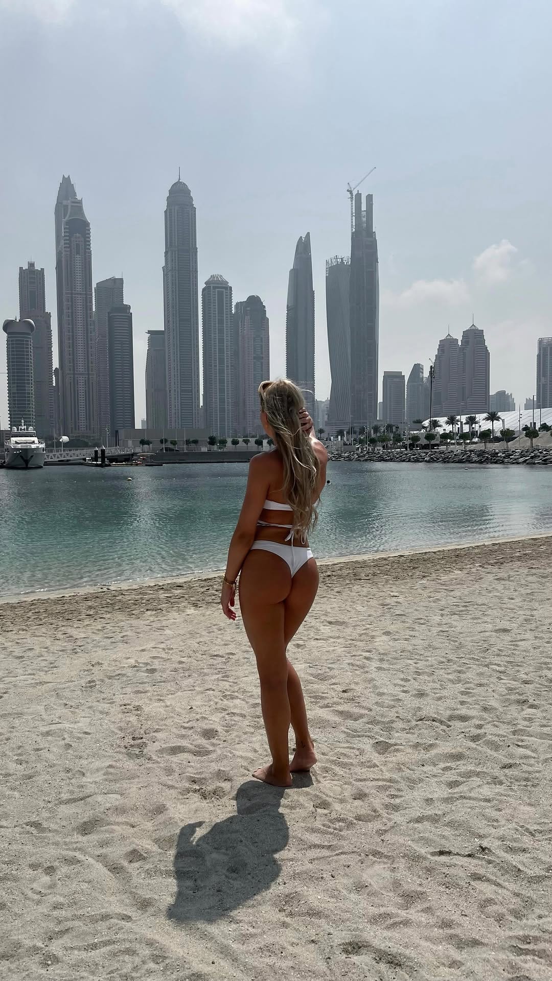 Post 10 by VIVIEN 🤍 on Instagram (video)