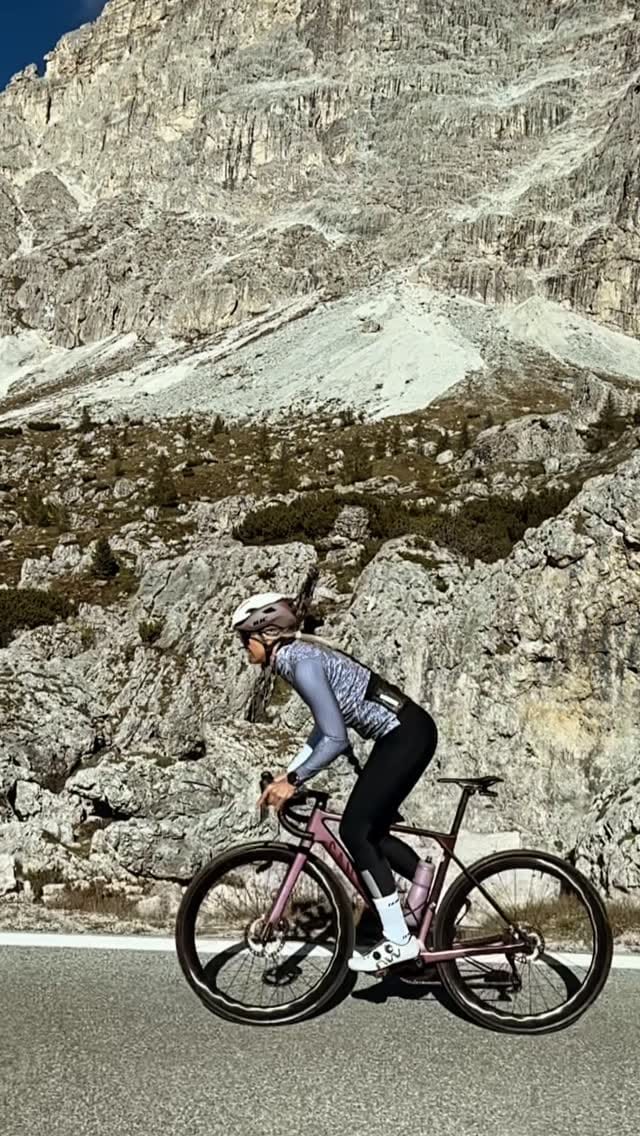 Post 3 by ⠀⠀⠀⠀⠀⠀ ━─┉┈◈ C L O O D I ◈┈┉─━ on Instagram (video)