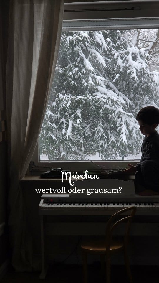 Post 4 by Pamuk on Instagram (video)