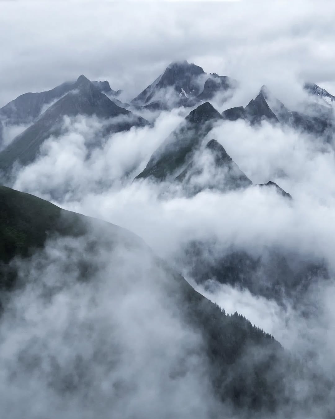 Post 7 by Paul  |  travel & outdoor on Instagram (image)