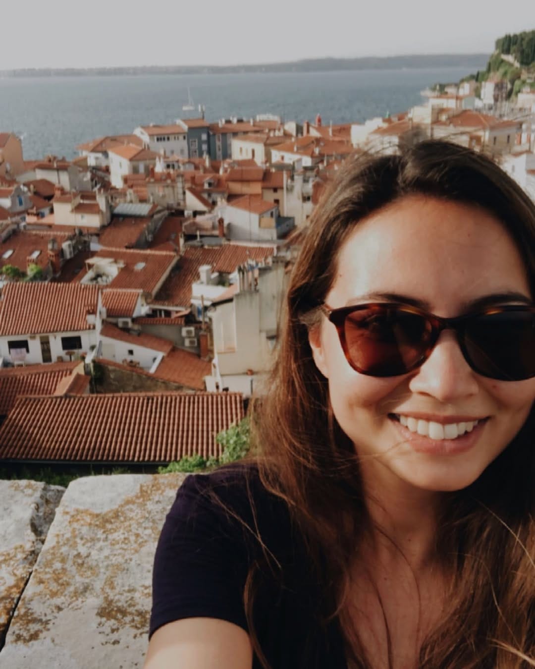 Post 3 by Bia on Instagram (image)