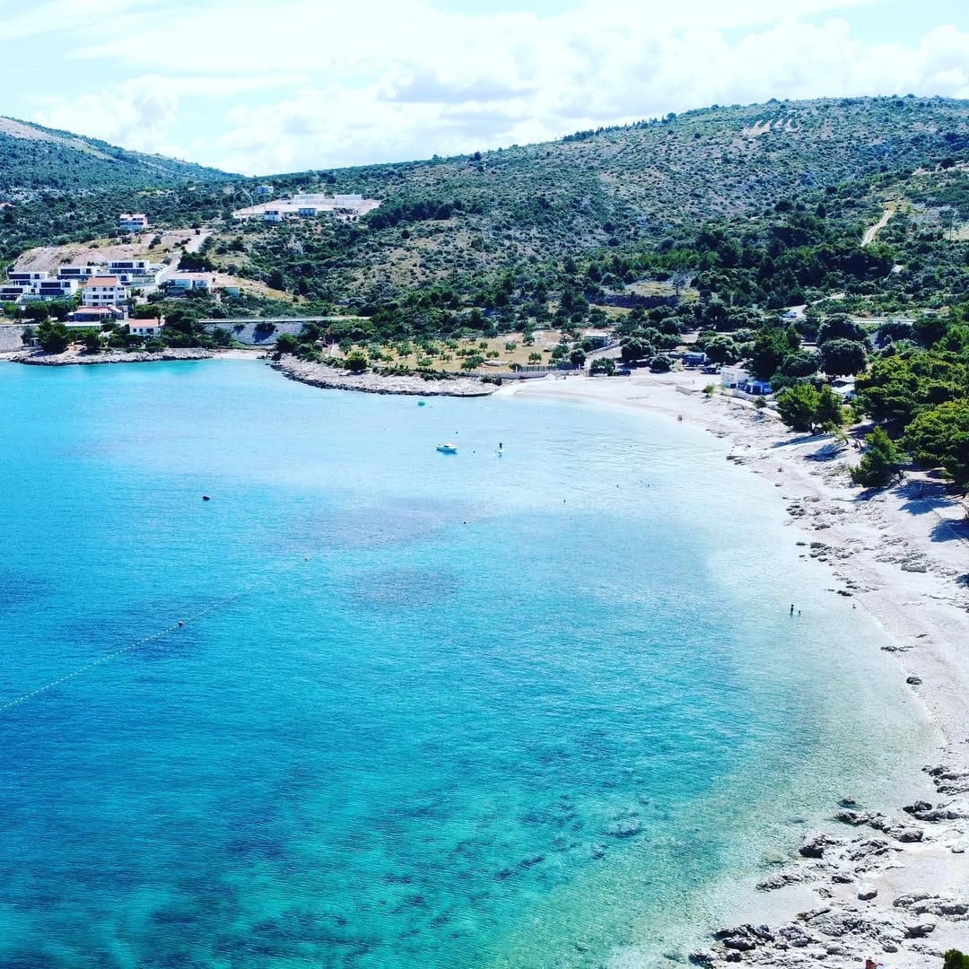 Post 5 by Choices of life Travelblog on Instagram (image)