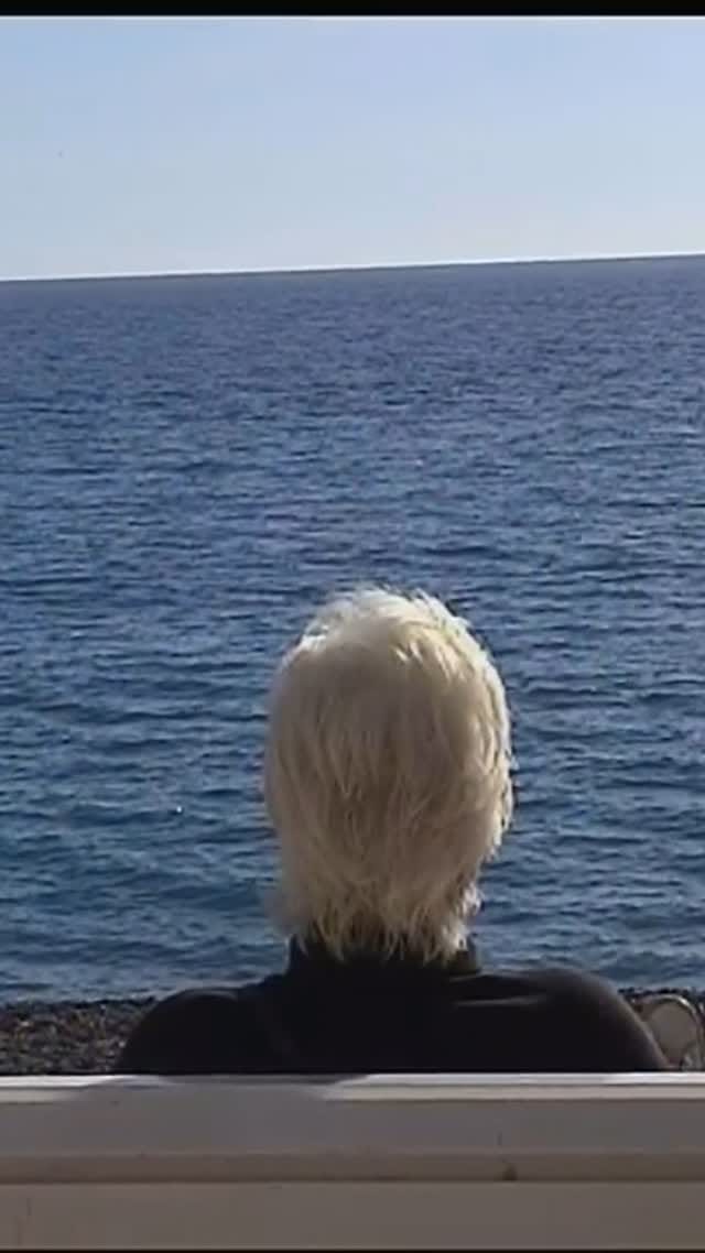 Post 6 by HERHAIR on Instagram (video)