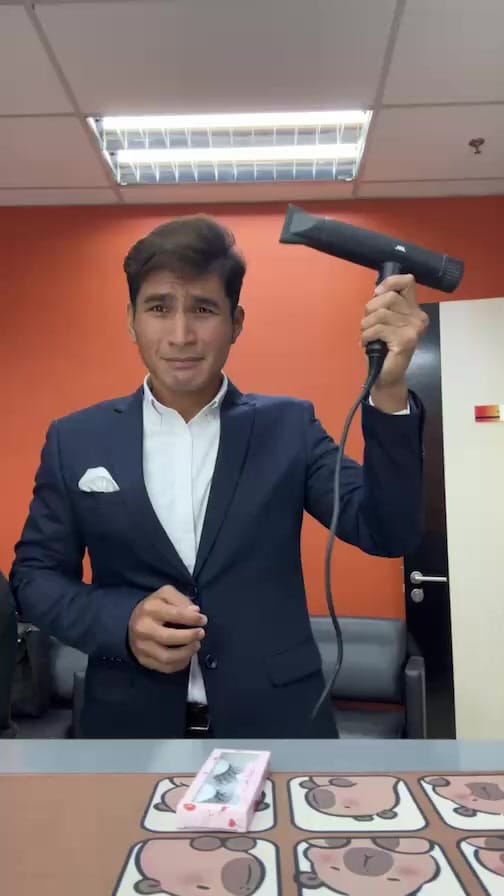 Post 2 by Ridwan Mustafa on Instagram (video)