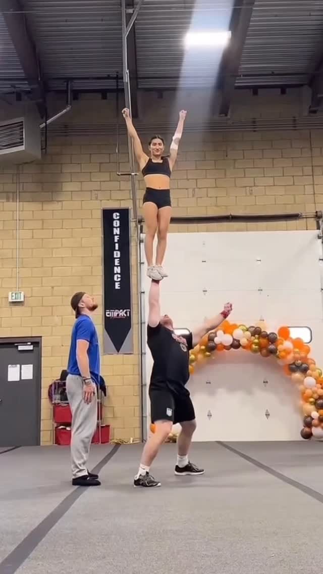 Post 2 by Constantin Stalzer on Instagram (video)