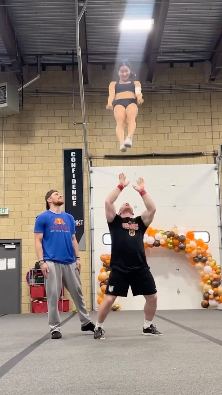 Post 8 by Constantin Stalzer on Instagram (video)
