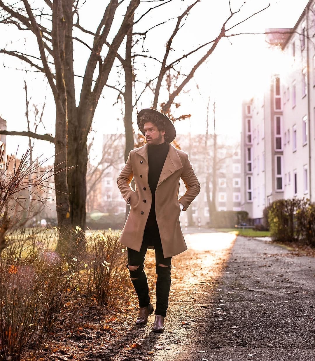 Post 8 by Viktor on Instagram (image)