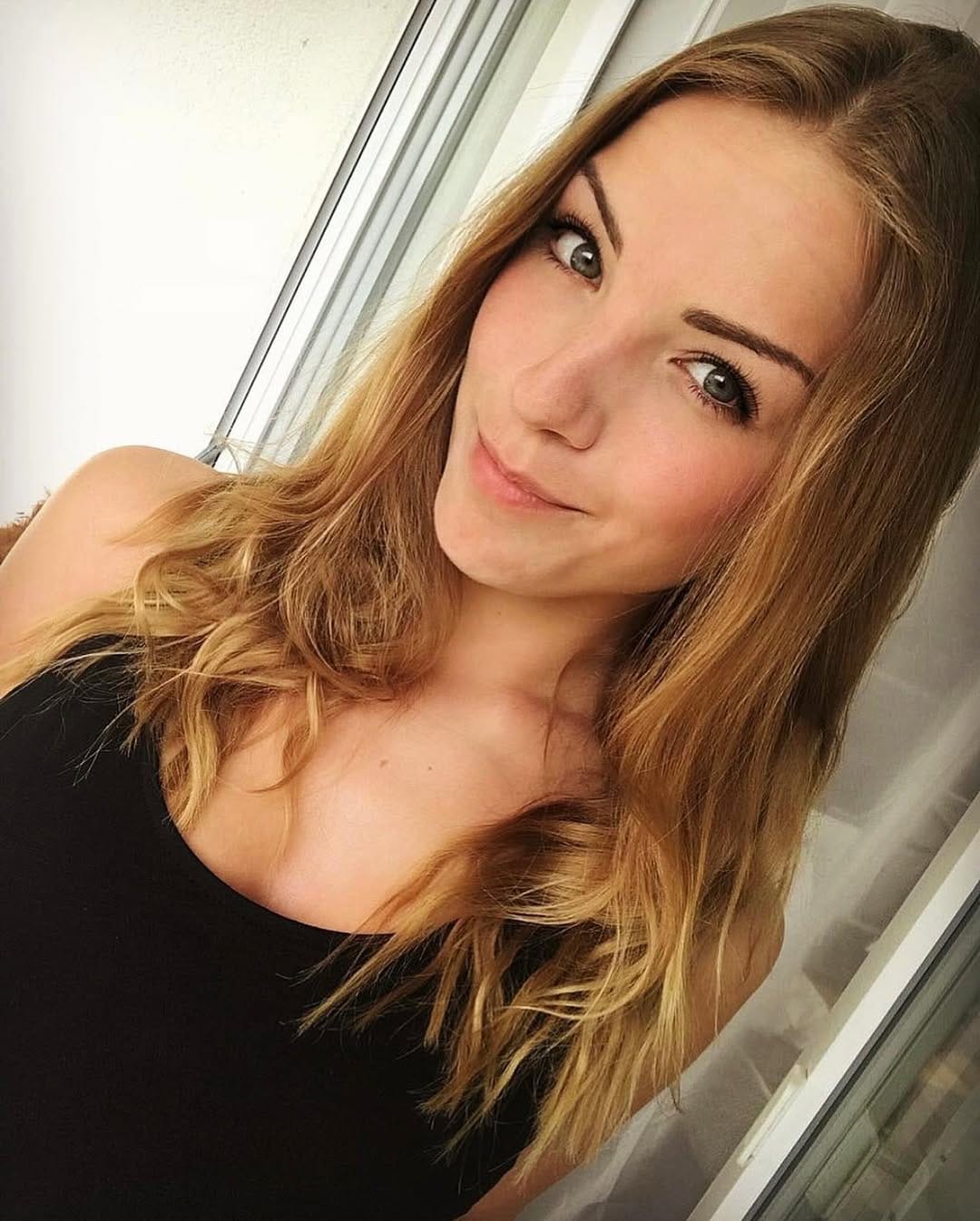 Post 7 by J e s s i on Instagram (image)