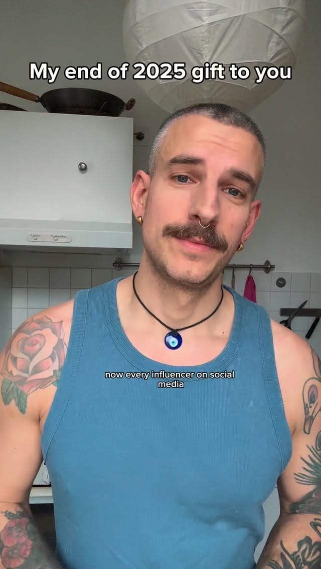 Post 8 by Tom Davies | Fitness Barber on Instagram (video)