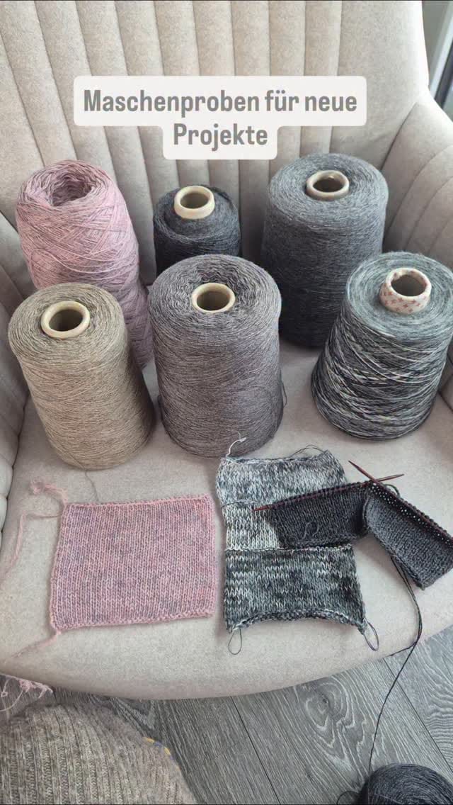 Post 4 by Ina Weiß Knitwear/ #handmade on Instagram (video)