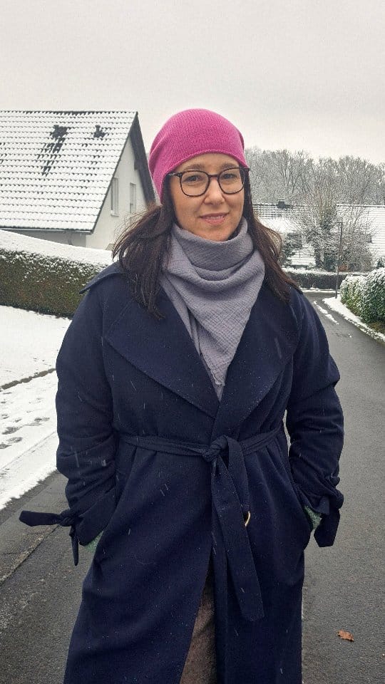 Post 5 by Ina Weiß Knitwear/ #handmade on Instagram (video)