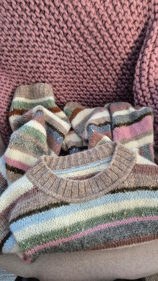 Post 8 by Ina Weiß Knitwear/ #handmade on Instagram (video)