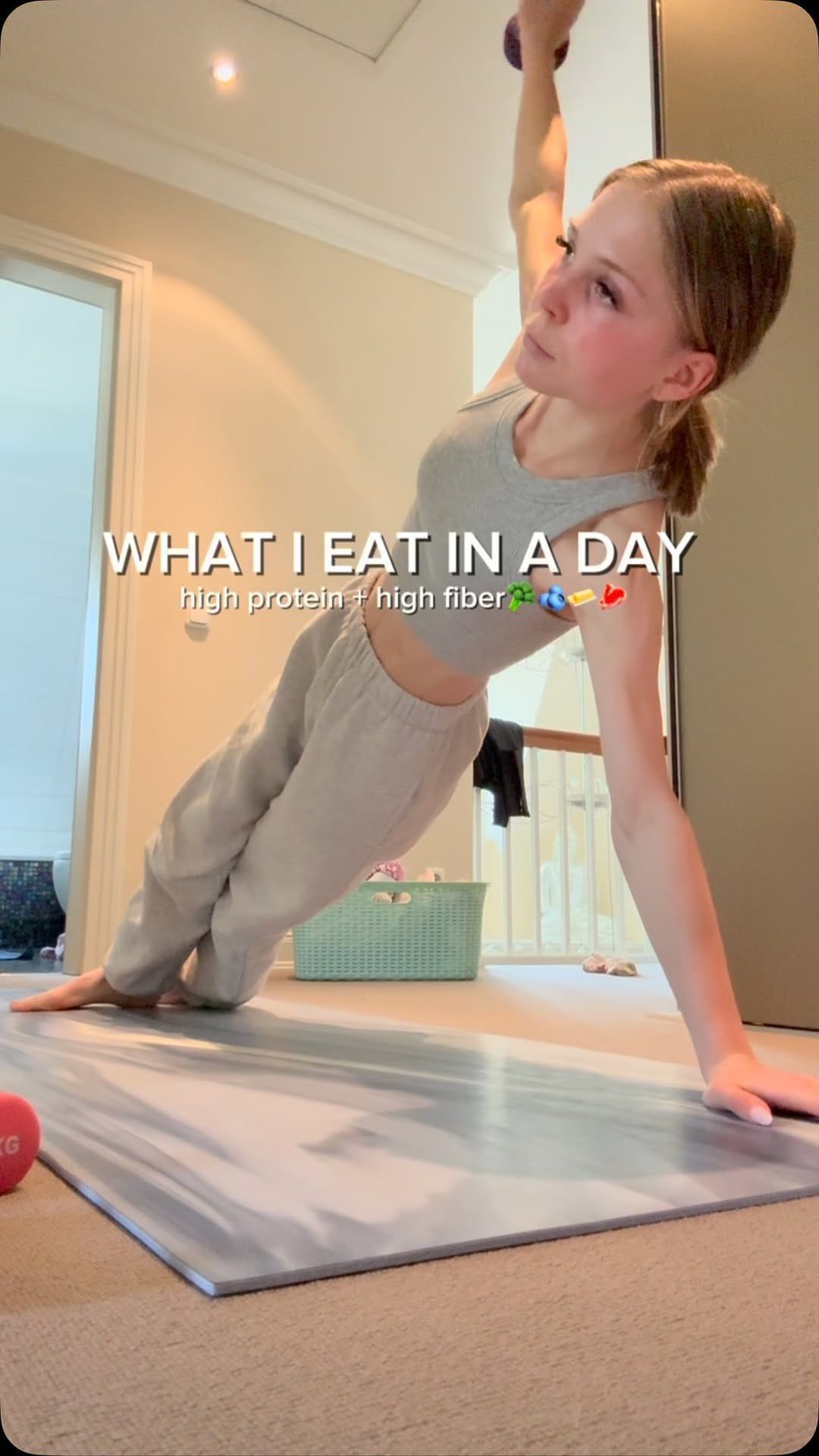 Post 7 by Joelina Bandow on Instagram (video)