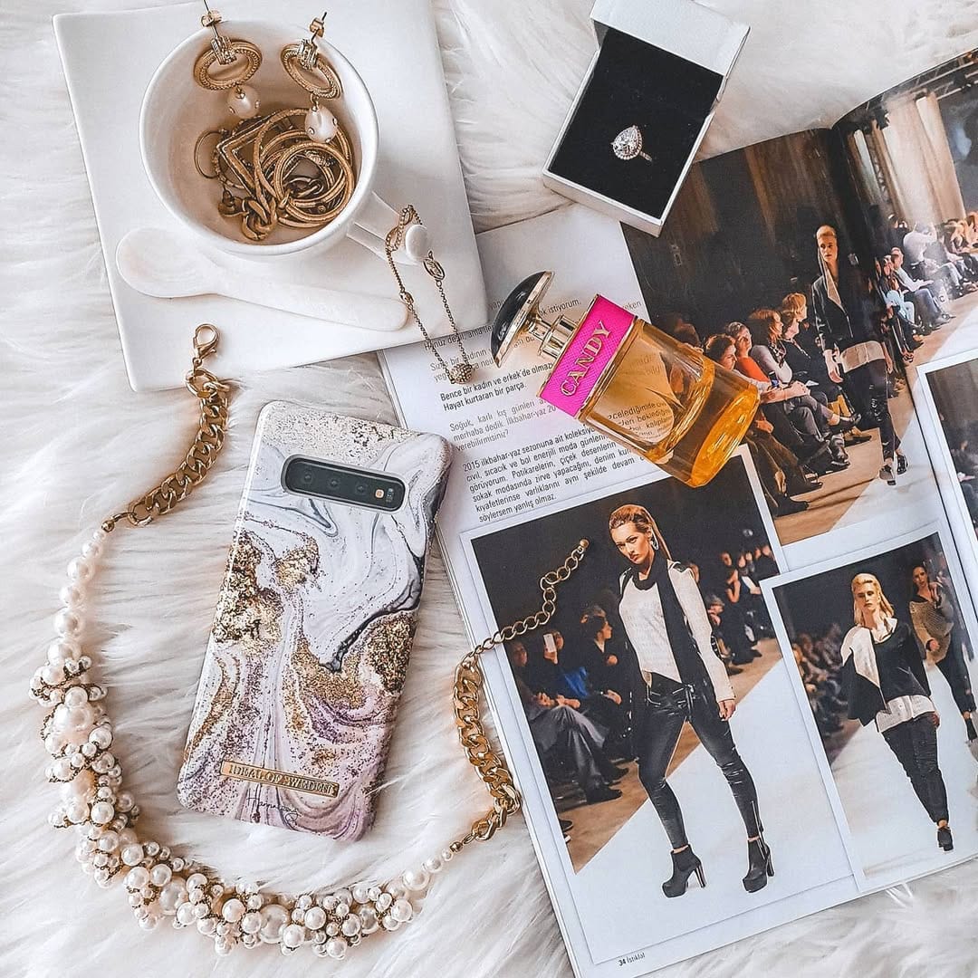 Post 1 by 𝑷𝒖𝒃𝒍𝒊𝒔𝒉𝒆𝒅 𝑭𝒂𝒔𝒉𝒊𝒐𝒏 𝑴𝒐𝒅𝒆𝒍 on Instagram (carousel)