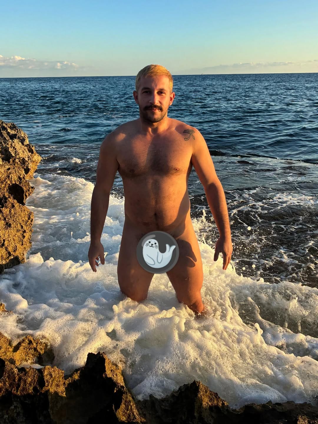 Post 5 by Ioannis Raptis on Instagram (image)