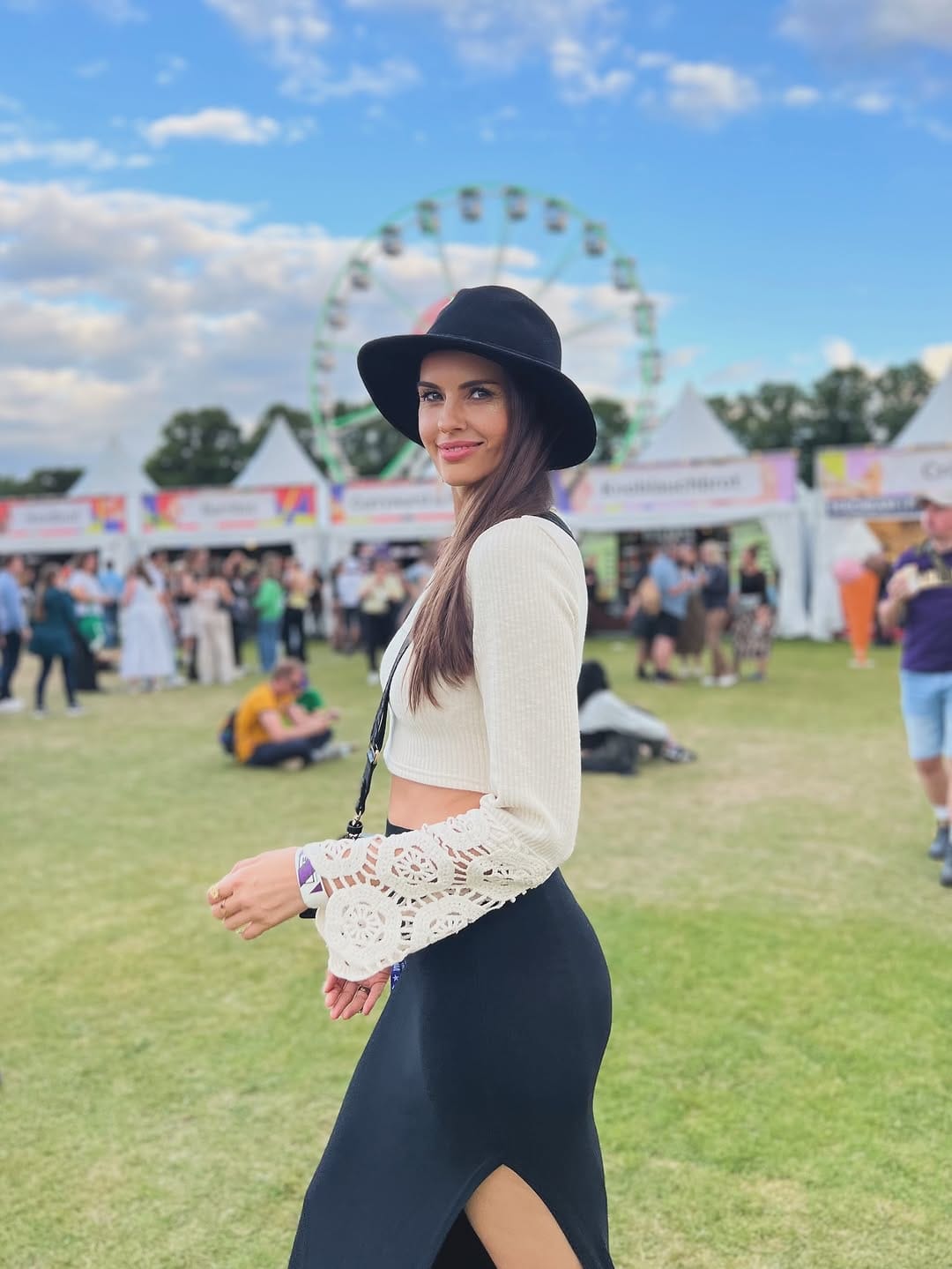 Post 5 by SAHRA VIDA | YOGA on Instagram (carousel)