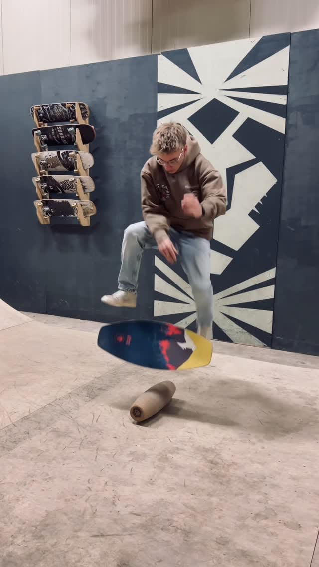 Post 2 by DaffyBoards Balance Board on Instagram (video)