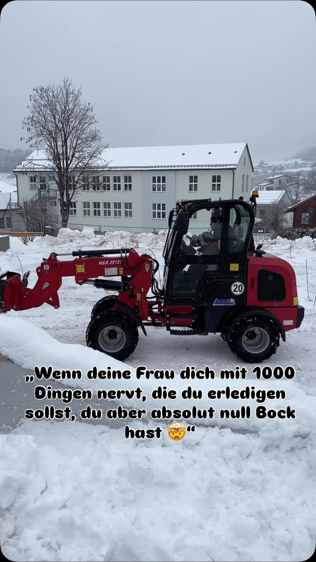 Post 4 by Alex Fuchs on Instagram (video)