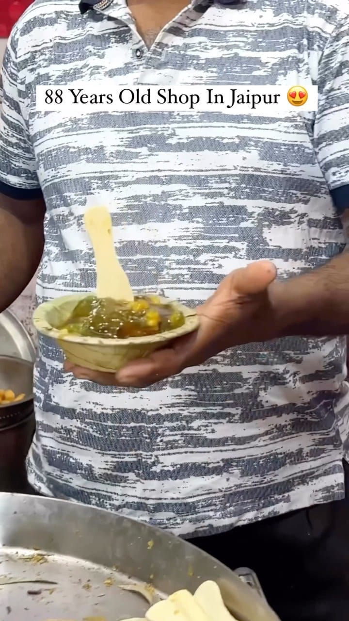 Post 9 by Local Samosa Rajasthan on Instagram (video)