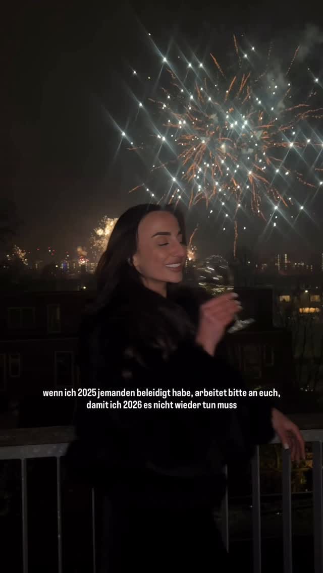 Post 5 by Melissa Alicja Hofman on Instagram (video)