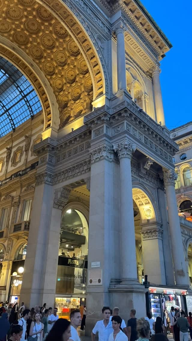 Post 9 by uDOTde on Instagram (video)