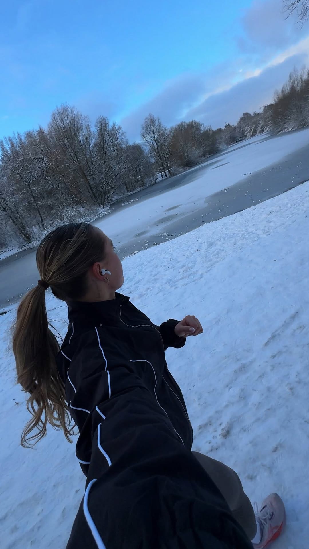 Post 4 by Julie on Instagram (video)