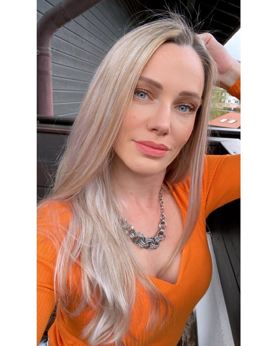 Post 8 by Yvonne on Instagram (image)