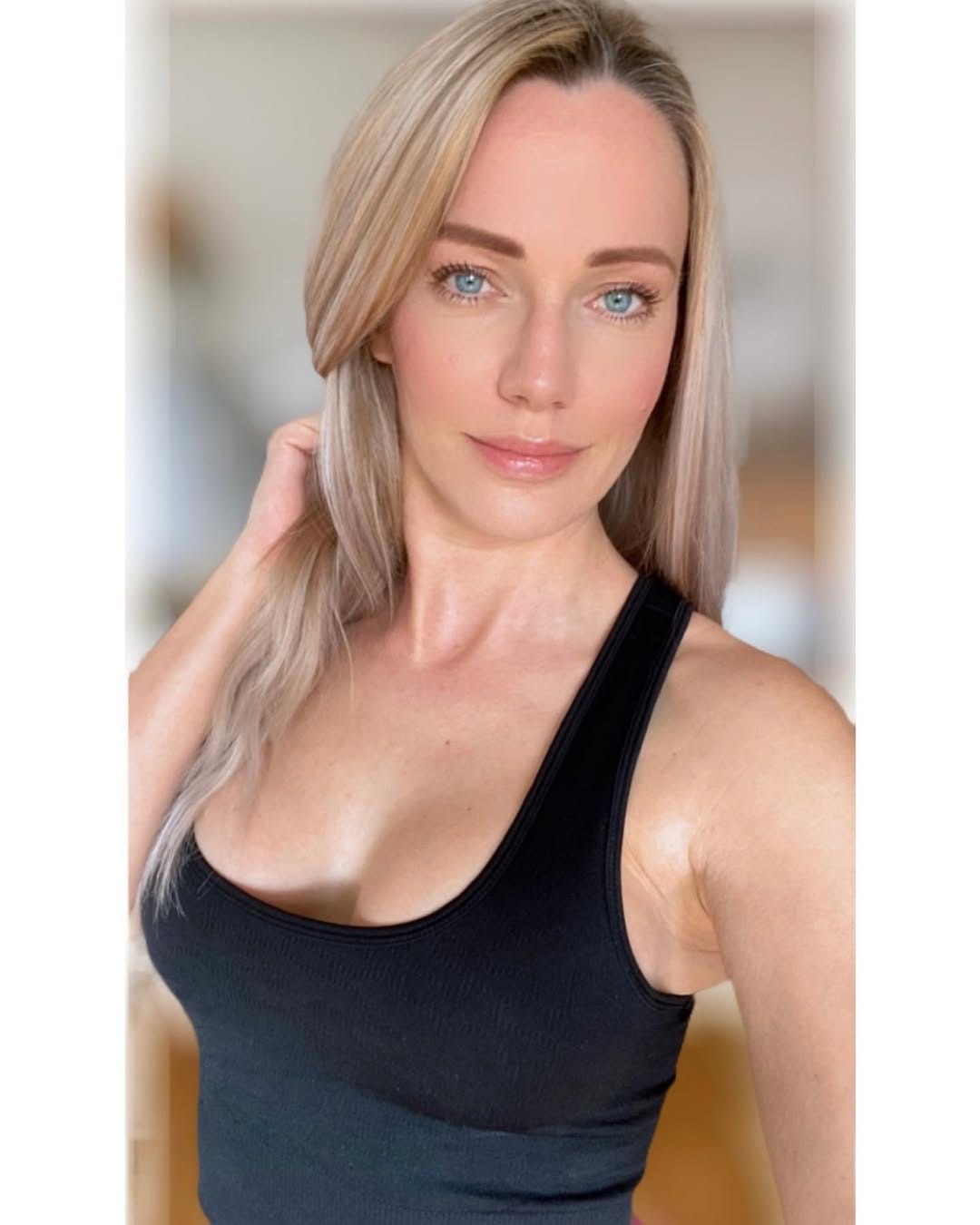 Post 9 by Yvonne on Instagram (image)