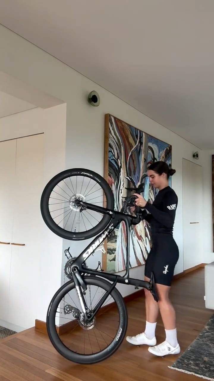 Post 3 by Berlin🦋 on Instagram (video)