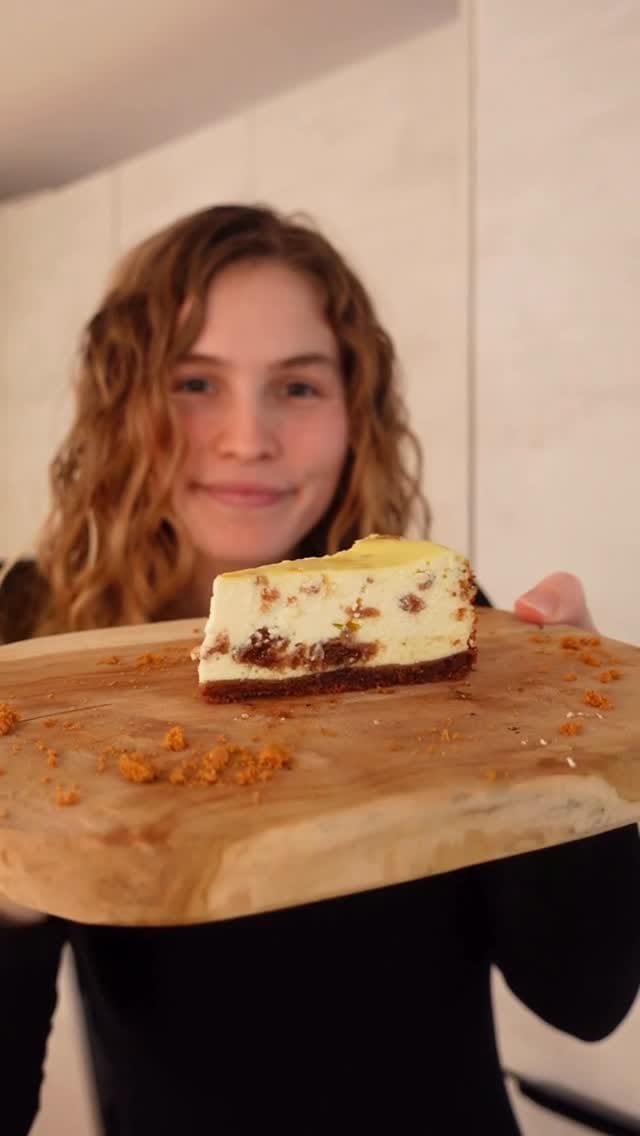 Post 4 by Lisi on Instagram (video)