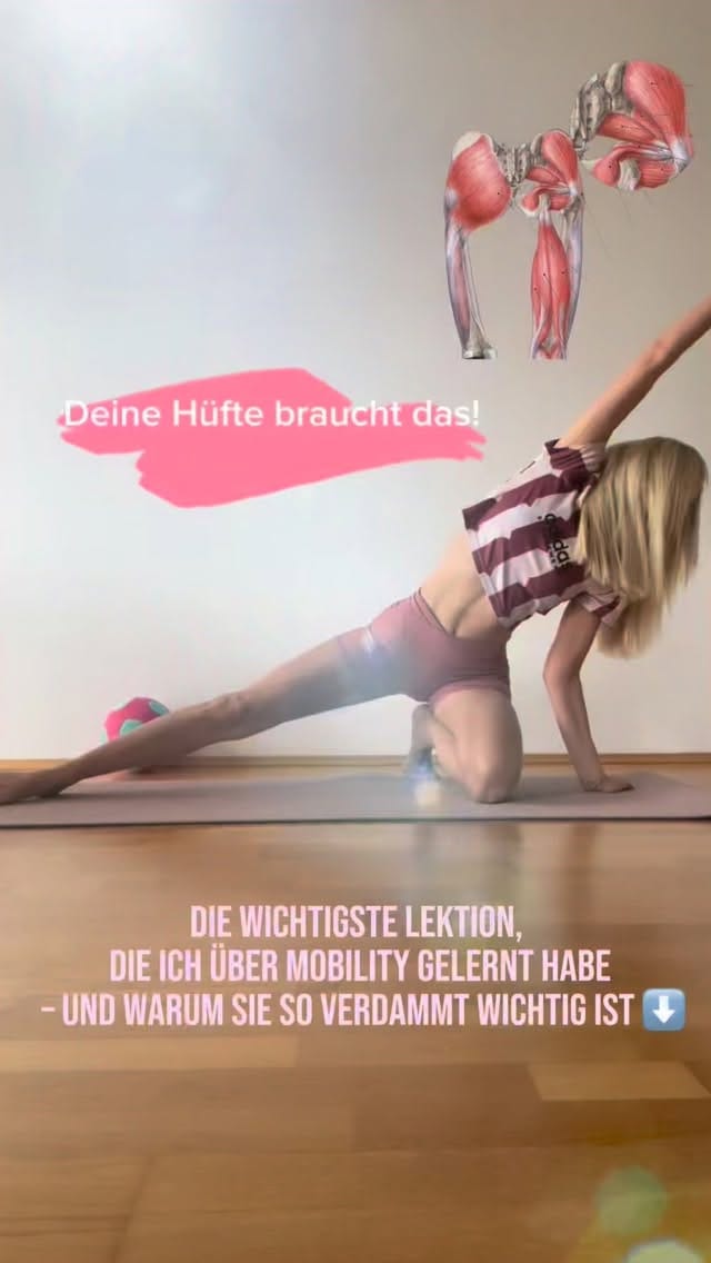 Post 2 by Carina Julie on Instagram (video)