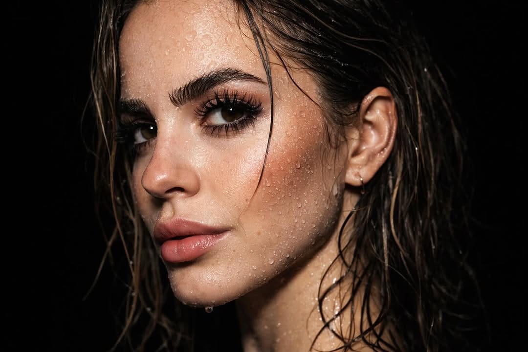 Post 3 by VANESSA EL on Instagram (image)