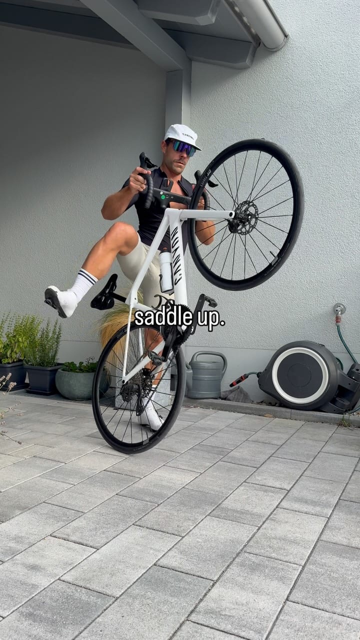 Post 8 by Mani Fit 🇩🇪 on Instagram (video)