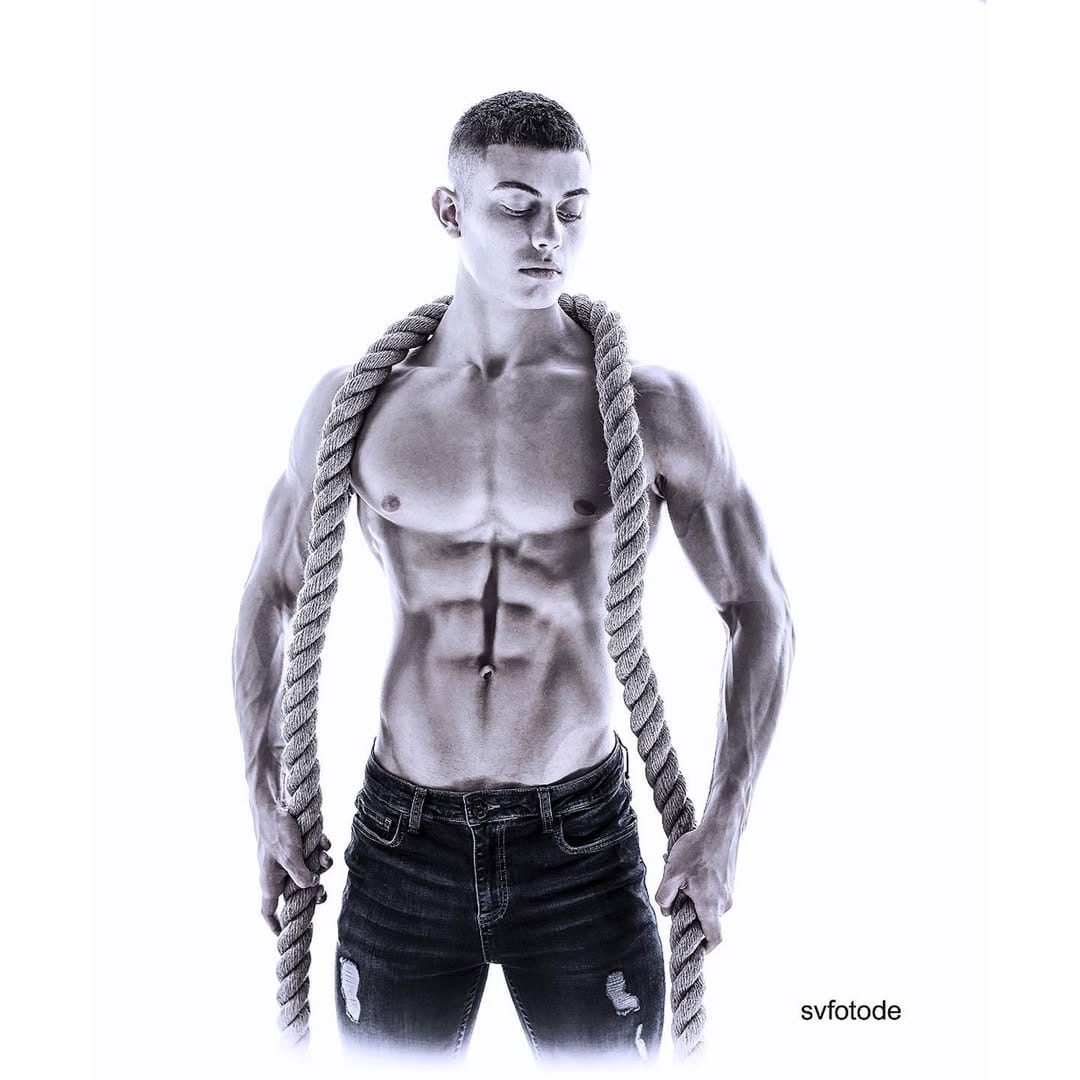 Post 8 by PHOTOGRAPHER SVEN on Instagram (image)