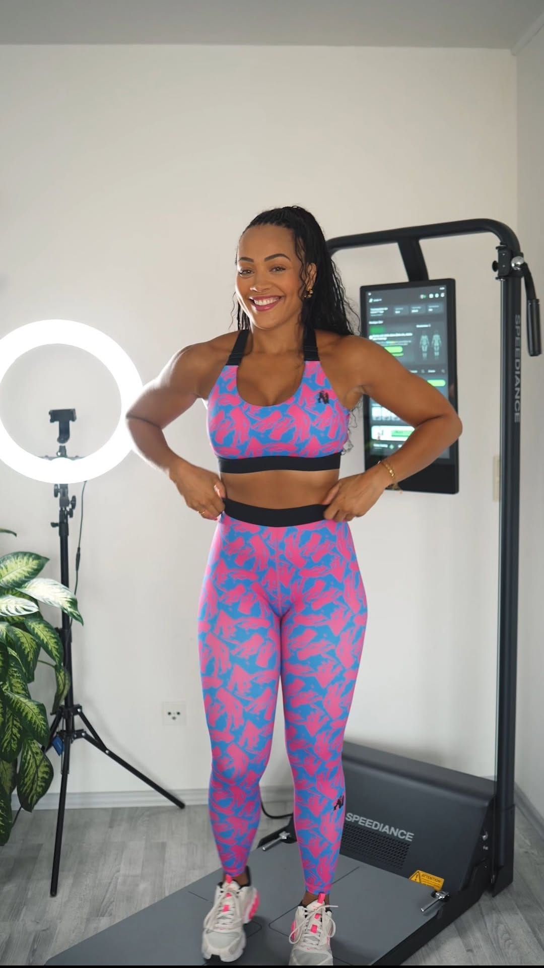 Post 9 by Stephanie Jimenéz on Instagram (video)