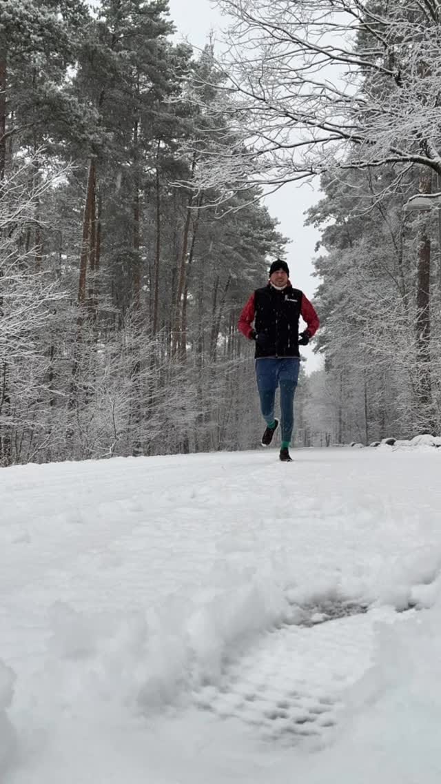 Post 4 by DANIEL Klarkowski - Laufen Sport Blogger on Instagram (video)