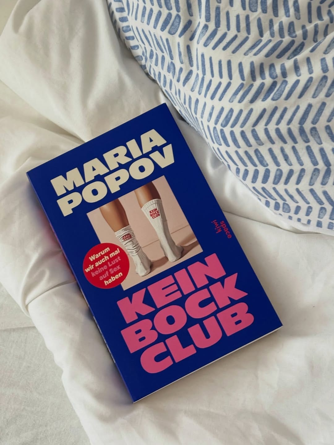 Post 7 by Polina | Bookstagram 🇬🇧&🇩🇪 on Instagram (carousel)