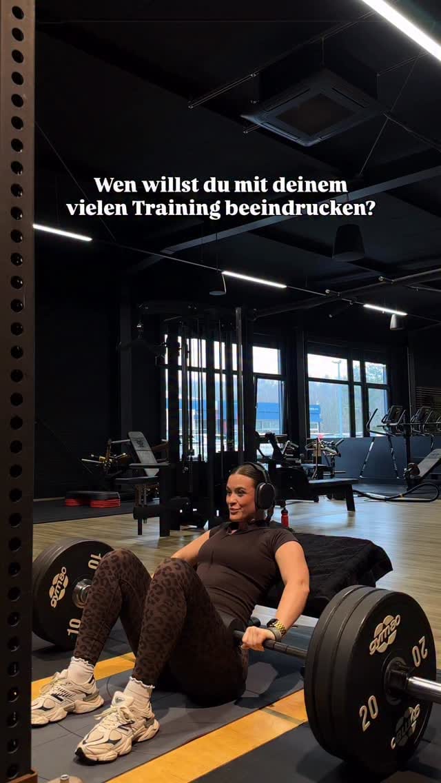 Post 3 by Verena Steigner | FITNESS & HEALTHY FOOD on Instagram (video)