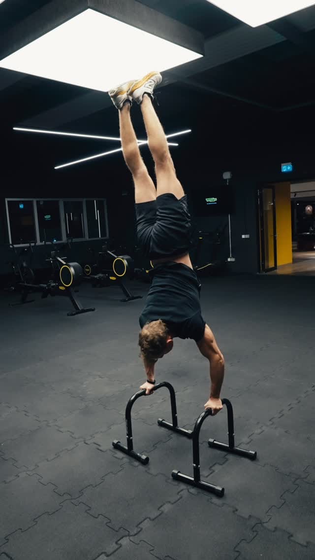 Post 10 by JONNY M. | FITNESS CLUBS on Instagram (video)
