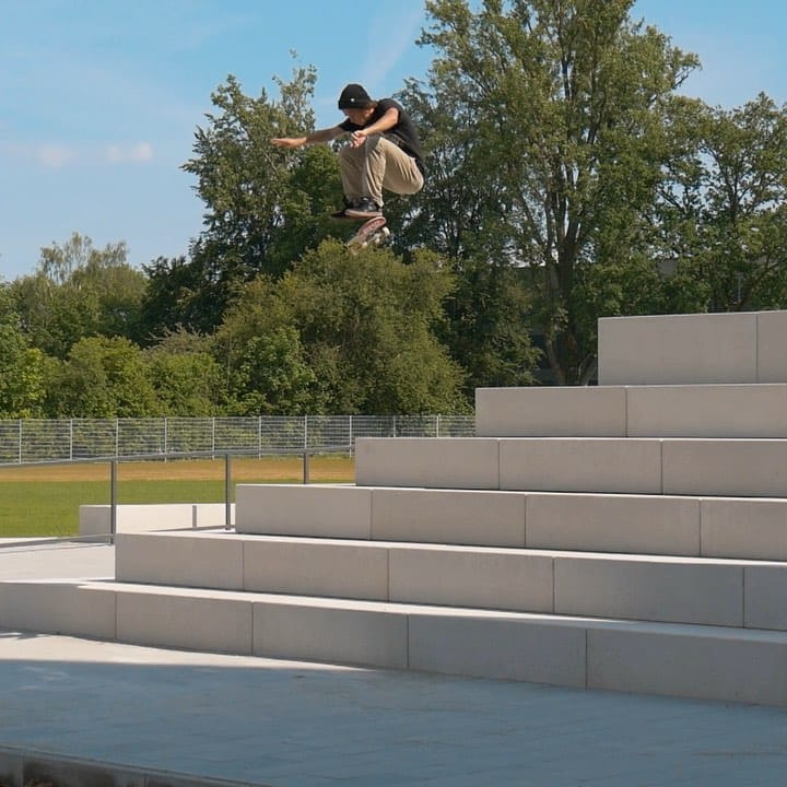 Post 8 by Ben Dillinger on Instagram (video)