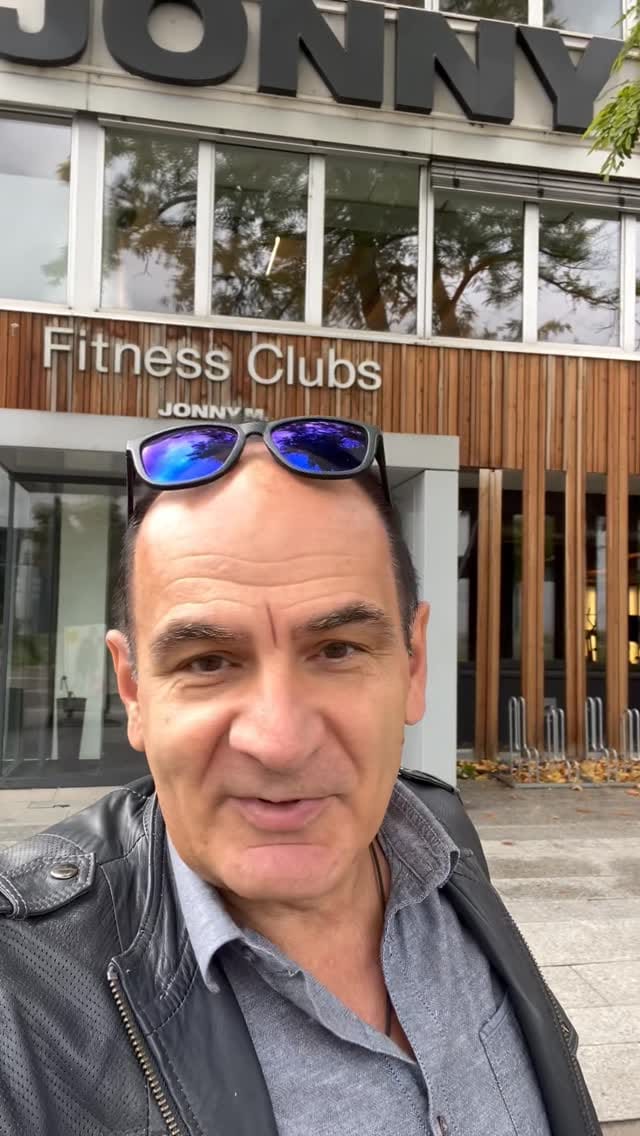 Post 2 by Pascal Tsikakis on Instagram (video)
