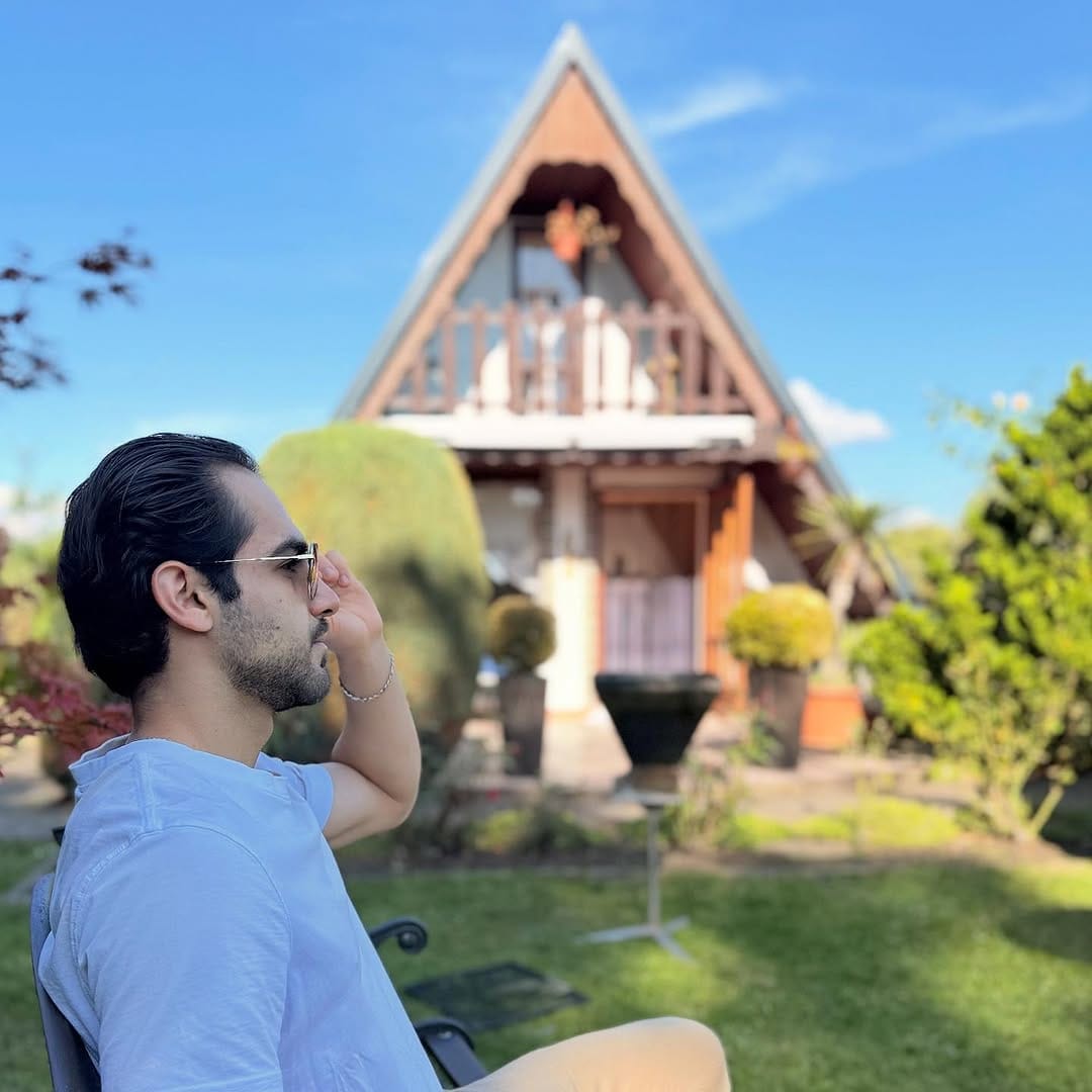Post 1 by Reza💥 on Instagram (carousel)