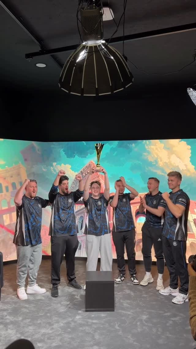 Post 5 by BIG on Instagram (video)