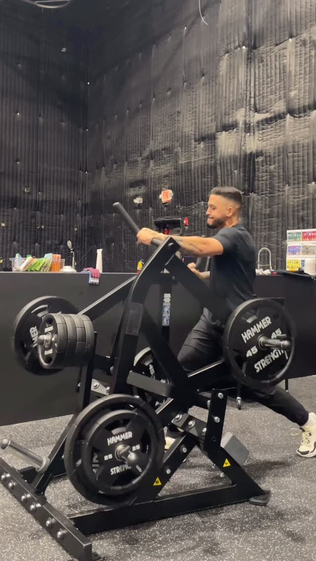Post 10 by Carmen Del Mastro on Instagram (video)