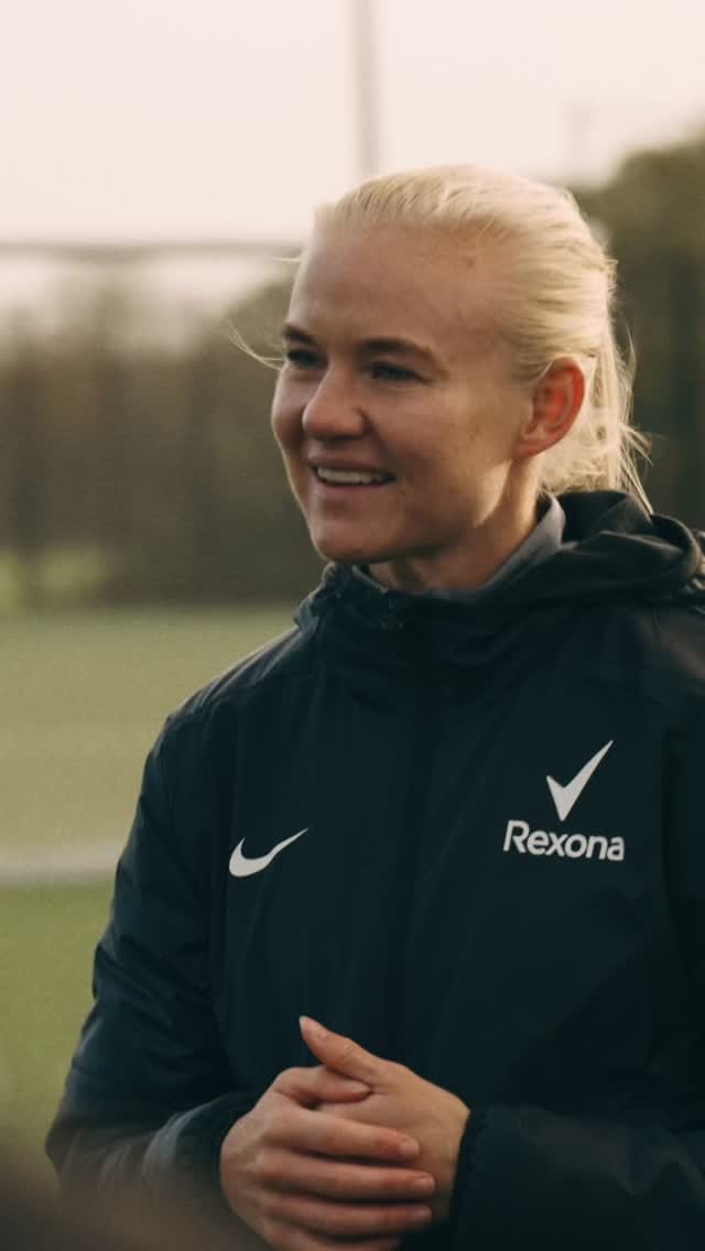 Post 6 by Pernille Harder on Instagram (video)