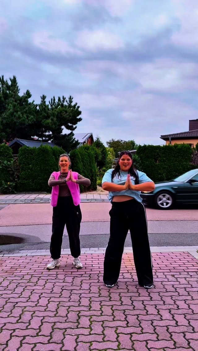 Post 6 by Tanzen/ Zumba/ Fitness/ Life/ Health🌺 on Instagram (video)