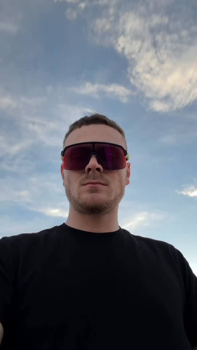 Post 3 by Marlon Jonat on Instagram (video)